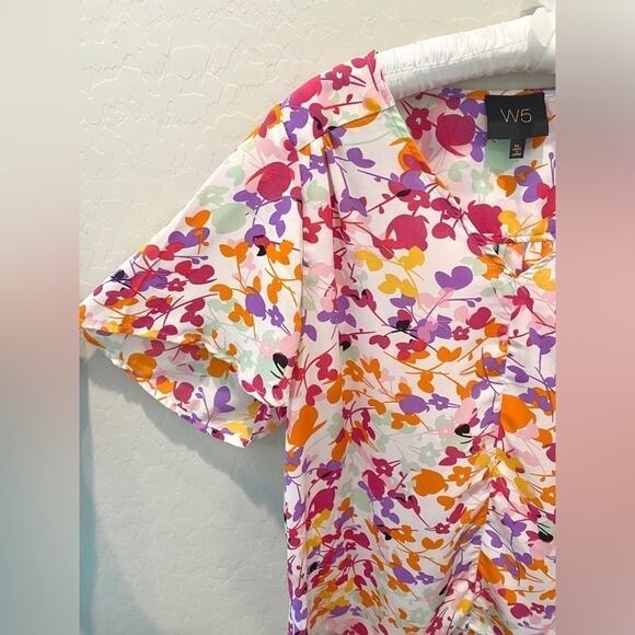 W5 | Colorful Floral Blouse Short Sleeve V-Neck Top | Size XL - Picture 3 of 7
